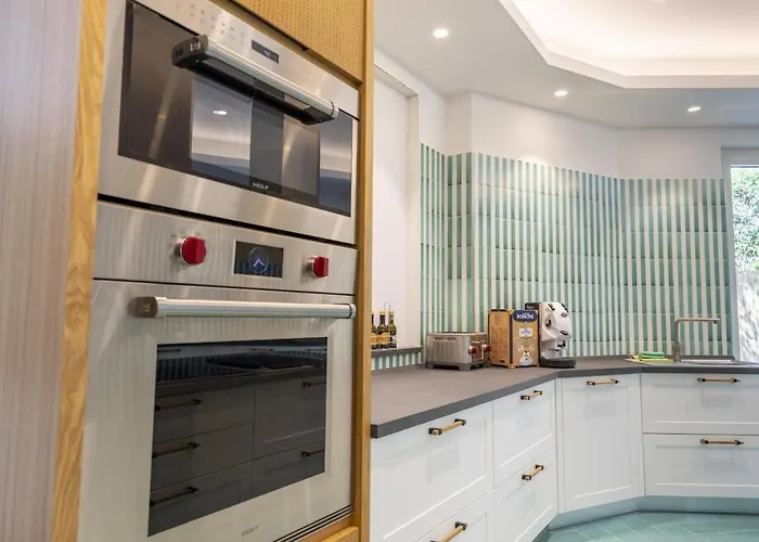 Unique View With Private Pool Near *