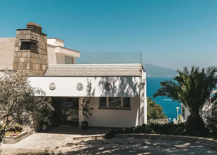 Unique View With Private Pool Near *