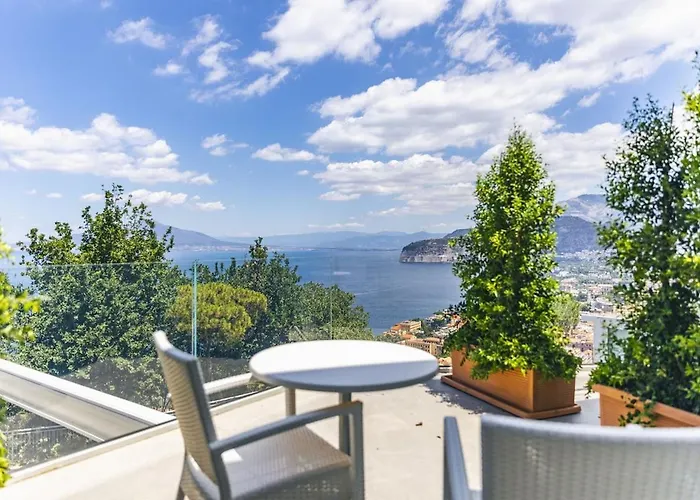 Unique View With Private Pool Near * Сорренто