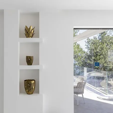 Unique View With Private Pool Near *