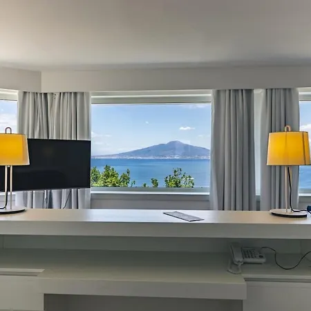 Unique View With Private Pool Near *