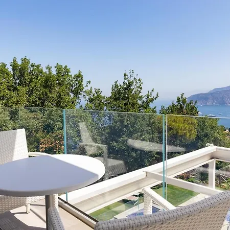 Unique View With Private Pool Near Сорренто