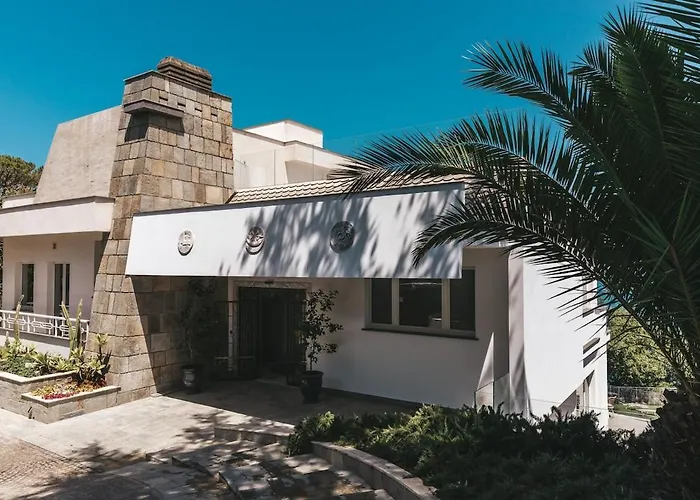 Unique View With Private Pool Near ソレント